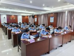 <b>市市场监管局举办2025年食物平安日常监管技术竞</b>